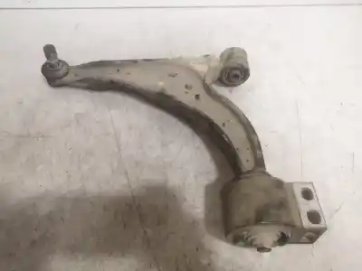 Pièce détachée automobile d'occasion bras de suspension superieur avant gauche pour opel astra j sedán 1.7 cdti (69) références oem iam 