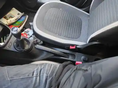 Автозапчастина б/у ЦЕНТРАЛЬНА КОНСОЛЬ для RENAULT TWINGO III  Посилання на OEM IAM 363150134R  