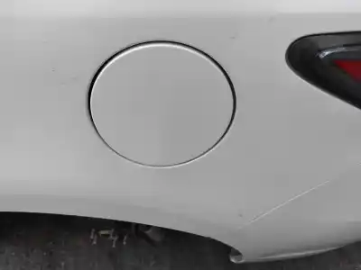 Автозапчасти б/у наружная крышка топлива за lexus ct (zwa10_) 200h (zwa10_) ссылки oem iam 7735076010