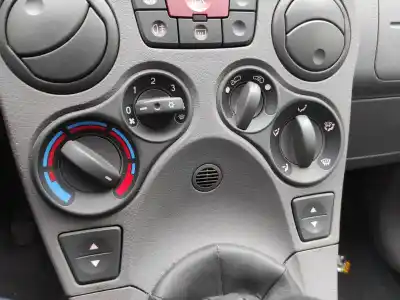 Pezzo di ricambio per auto di seconda mano CONTROLLO RISCALDAMENTO / ARIA CONDIZIONATA per FIAT II PANDA (169)  Riferimenti OEM IAM   