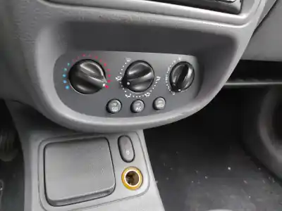 Автозапчастина б/у КОНТРОЛЬ ОПАЛЕННЯ / КОНДИЦІОНАЦІЇ для RENAULT CLIO II FASE I (B/CB0)  Посилання на OEM IAM 654982E  