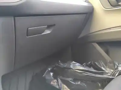 Автозапчасти б/у бардачок за seat leon (5f1) 1.6 tdi ссылки oem iam 5f1857095f