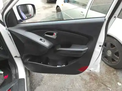 Tweedehands auto-onderdeel BEKLEDING RECHTS VOORDEUR voor HYUNDAI IX35 (EL/LM)  OEM IAM-referenties 823022Y0109P  