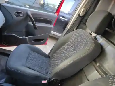 Recambio de automóvil de segunda mano de ASIENTO DELANTERO DERECHO para RENAULT KANGOO  referencias OEM IAM   