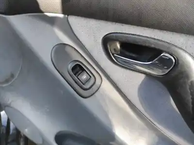 Автозапчастина б/у передній правий віконний вимикач для seat toledo ii (1m2) 1.8 20v посилання на oem iam 