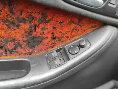 Автозапчастина б/у передні вікний вмикач для audi a3 (8l1) 1.9 tdi посилання на oem iam 8l0959851