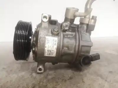 Peça sobressalente para automóvel em segunda mão COMPRESSOR DE AR CONDICIONADO A/A A/C por VOLKSWAGEN POLO (6C1)  Referências OEM IAM SLV5Q0816803F  