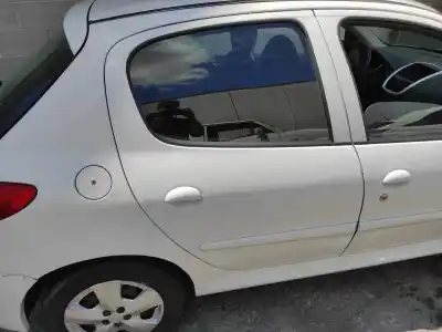 İkinci el araba yedek parçası ARKA SAG KAPI için PEUGEOT 206+  OEM IAM referansları 9008A5  