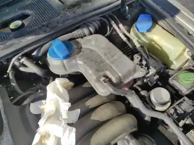 Автозапчастина б/у розширення депозит для audi a4 b6 (8e2) 2.0 посилання на oem iam 8e0121403