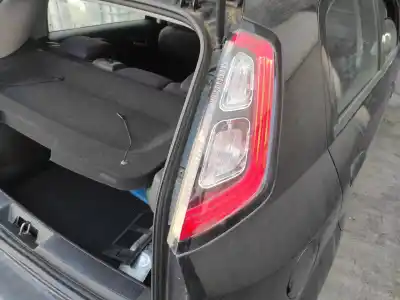 Pezzo di ricambio per auto di seconda mano LUCI POSTERIORI DESTRA per FIAT III PUNTO (199)  Riferimenti OEM IAM 51927094  