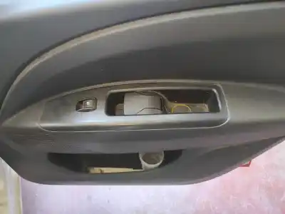 Peça sobressalente para automóvel em segunda mão botão / interruptor elevador vidro dianteiro direito por opel combo d 263a2000 referências oem iam 