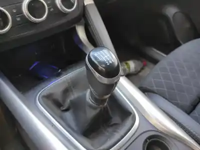 Pièce détachée automobile d'occasion POMMEAU DE LEVIER DE VITESSES pour RENAULT KADJAR  Références OEM IAM 328654845R  