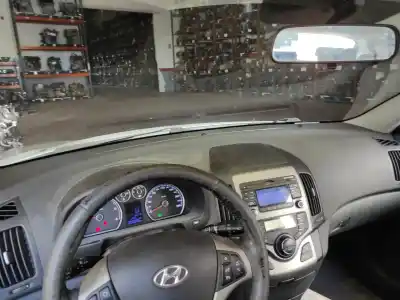 Peça sobressalente para automóvel em segunda mão tablier por hyundai i30 (fd) d4fb referências oem iam 