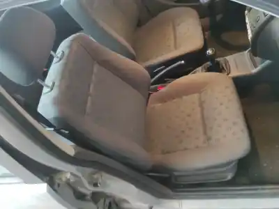Tweedehands auto-onderdeel RECHTER VOORSTOEL voor SEAT IBIZA II (6K1)  OEM IAM-referenties   