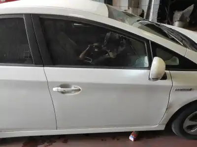 Автозапчастина б/у передні праві двері для toyota prius (_w3_) 1.8 plug-in hybrid (zvw30) посилання на oem iam 