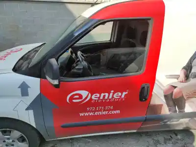Автозапчасти б/у ЛЕВАЯ ПЕРЕДНЯЯ ДВЕРЬ за OPEL COMBO D  ссылки OEM IAM   