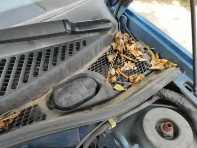 Piesă de schimb auto la mâna a doua vas rezervor lichid parbriz pentru renault clio ii fase ii (b/cb0) k4j710 referințe oem iam 
