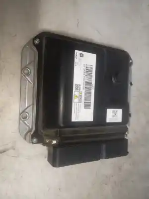 Pezzo di ricambio per auto di seconda mano centralina motore per opel astra j berlina 5p a17dtj riferimenti oem iam 55575315  