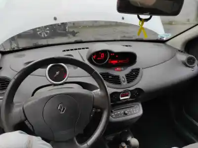 Recambio de automóvil de segunda mano de SALPICADERO para RENAULT TWINGO II (CN0_)  referencias OEM IAM   