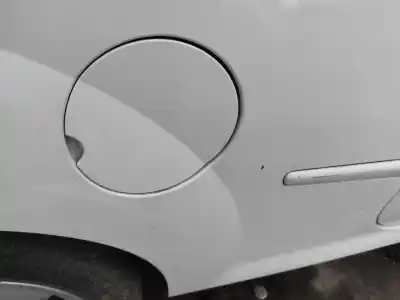 Автозапчастина б/у зовнішній пливний колпак для renault twingo ii (cn0_) 1.2 16v (cn04, cn0a, cn0b) посилання на oem iam 