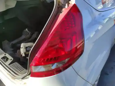 Автозапчасти б/у правый задний фонарь за ford fiesta vi (cb1, ccn) 1.4 tdci ссылки oem iam 