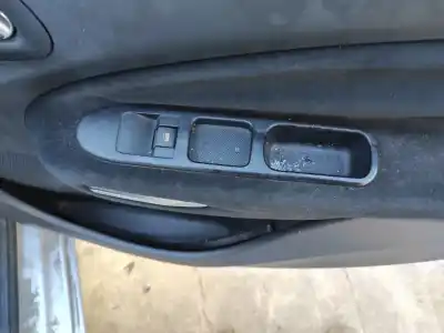 Автозапчасти б/у ВЫКЛЮЧАТЕЛЬ ПЕРЕДНЕГО ПРАВОГО ОКНА за CITROEN C3 PICASSO  ссылки OEM IAM   