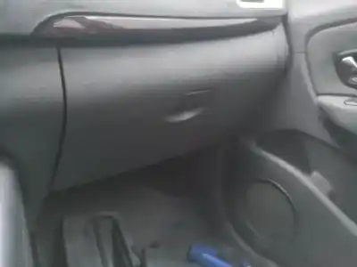 Автозапчасти б/у бардачок за renault scénic iii (jz0/1_) 1.2 tce ссылки oem iam 
