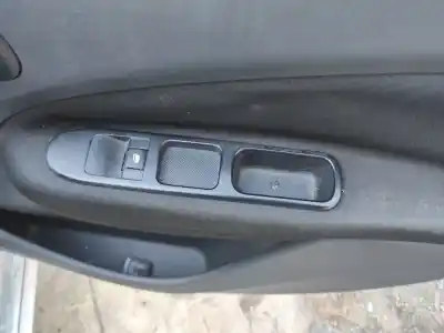 Автозапчасти б/у ВЫКЛЮЧАТЕЛЬ ПЕРЕДНЕГО ПРАВОГО ОКНА за CITROEN C3 PICASSO  ссылки OEM IAM   
