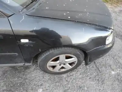 Peça sobressalente para automóvel em segunda mão guarda-lamas dianteiro direito por audi a3 (8l1) 1.9 tdi referências oem iam 