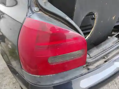Peça sobressalente para automóvel em segunda mão farolim traseiro esquerdo por audi a3 (8l1) 1.9 tdi referências oem iam 8l0945095b