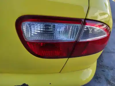 Автозапчасти б/у внутренний правый задний фонарь за SEAT LEON (1M1) G-BCB ссылки OEM IAM   
