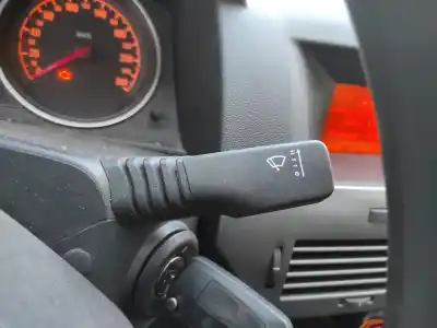 Gebrauchtes Autoersatzteil  zum OPEL ASTRA H BERLINA  OEM-IAM-Referenzen   