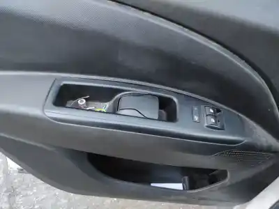 Peça sobressalente para automóvel em segunda mão BOTÃO / INTERRUPTOR ELEVADOR VIDRO DIANTEIRO ESQUERDO por OPEL COMBO D  Referências OEM IAM   