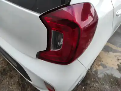 Pezzo di ricambio per auto di seconda mano LUCI POSTERIORI DESTRA per KIA PICANTO (JA)  Riferimenti OEM IAM 92402G6000  