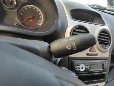 Pièce détachée automobile d'occasion Commutateur Multifonctions pour OPEL CORSA D D-Z13DTJ Références OEM IAM   