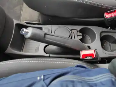 Автозапчастина б/у ВАЖІЛЬ РУЧНОГО ГАЛЬМА для FORD KA+ (CDU)  Посилання на OEM IAM 2085698  