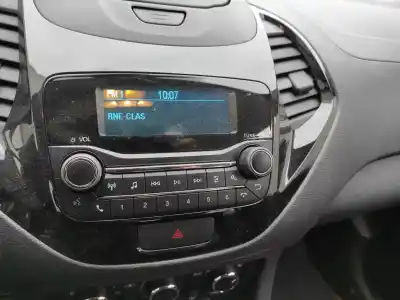 Pezzo di ricambio per auto di seconda mano IMPIANTO AUDIO / RADIO CD per FORD KA+ (CDU)  Riferimenti OEM IAM 2431904  