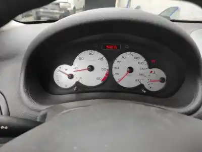 Gebrauchtes Autoersatzteil  zum PEUGEOT 206  OEM-IAM-Referenzen 6106LJ  