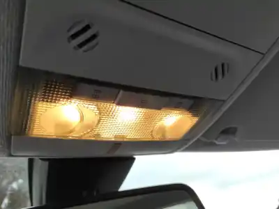 Автозапчастина б/у ВНУТРІШНЕ СВІТЛО для OPEL CORSA E (X15)  Посилання на OEM IAM   