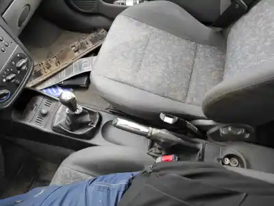 İkinci el araba yedek parçası ORTA KONSOL için OPEL CORSA C  OEM IAM referansları   