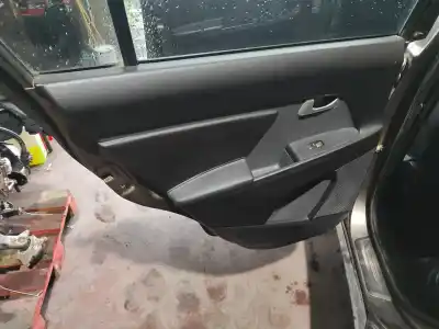 Автозапчасти б/у обивка задней левой двери за kia sportage iii (sl) 1.7 crdi ссылки oem iam 