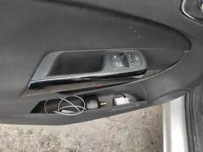 Pezzo di ricambio per auto di seconda mano interruttore alzacristalli anteriore sinistro per opel corsa d a12xer riferimenti oem iam 