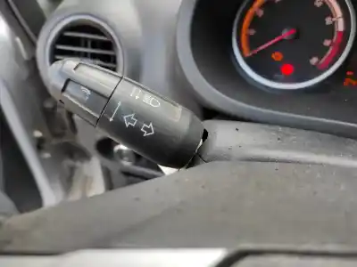 Pezzo di ricambio per auto di seconda mano comando multifunzione per opel corsa d a12xer riferimenti oem iam   