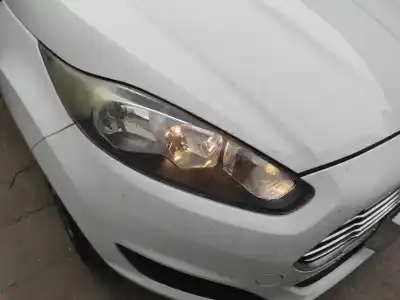Second-hand car spare part right headlight for ford fiesta (cnn) ugjc oem iam references 