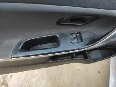 Автозапчастина б/у ПЕРЕДНІ ВІКНИЙ ВМИКАЧ для KIA CEED (JD)  Посилання на OEM IAM   