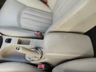 Second-hand car spare part center armrest for jaguar x-type i (x400) 3.0 v6 a las 4 ruedas oem iam references 