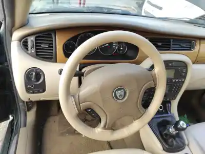 Second-hand car spare part steering wheel for jaguar x-type i (x400) 3.0 v6 a las 4 ruedas oem iam references 