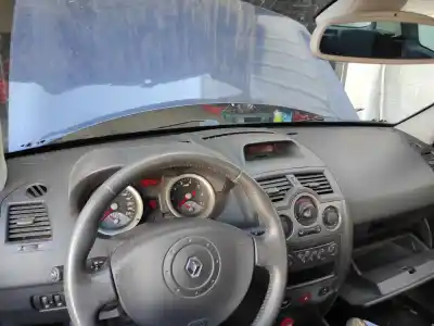 Tweedehands auto-onderdeel DASHBOARD voor RENAULT MEGANE II BERLINA 5P  OEM IAM-referenties   