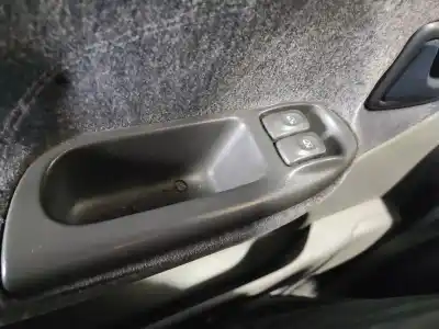 Автозапчасти б/у выключатель левого переднего окна за renault scenic (ja..) f9q734 ссылки oem iam 