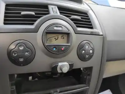 Pièce détachée automobile d'occasion commande de climatisation / chauffage pour renault megane ii sedán (lm0/1_) 1.5 dci (lm1e) références oem iam 